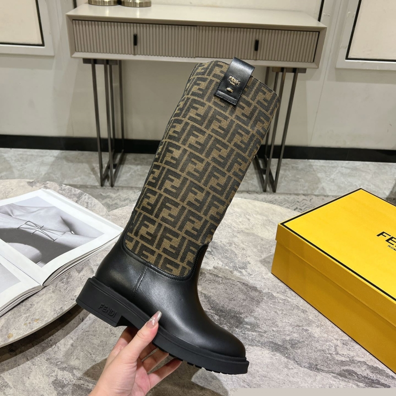 G*u*i boots